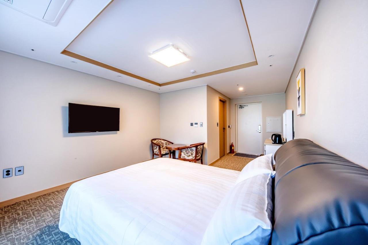 Hotel DK Seogwipo Eksteriør billede
